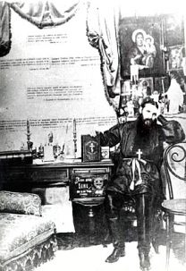 Изображение выглядит как зарисовка, текст, рисунок, одежда

Автоматически созданное описание